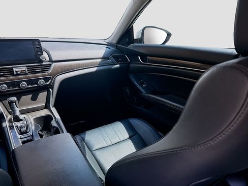 Used 2021 Honda Accord EX-L image 19