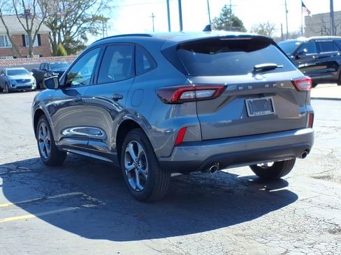 Used 2024 Ford Escape ST-Line w/ Tech Pack #1 AWD/4WD image 5