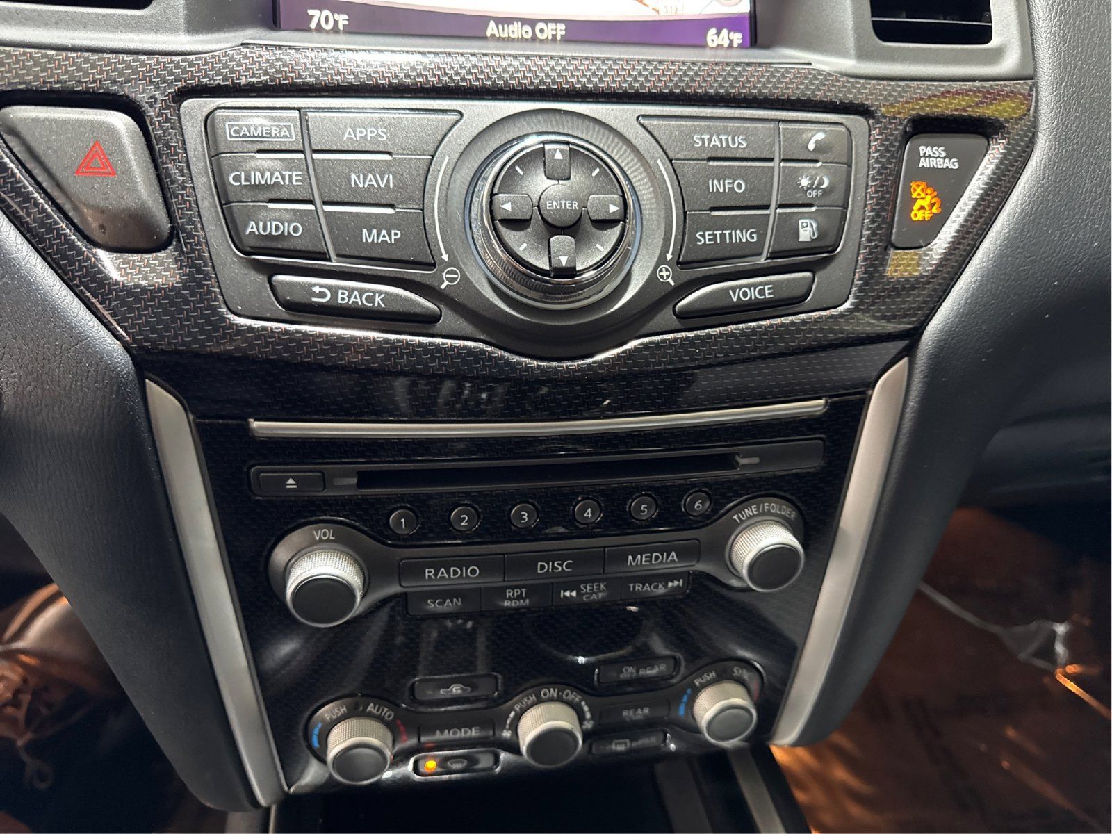 Used 2020 Nissan Pathfinder SL AWD/4WD image 35