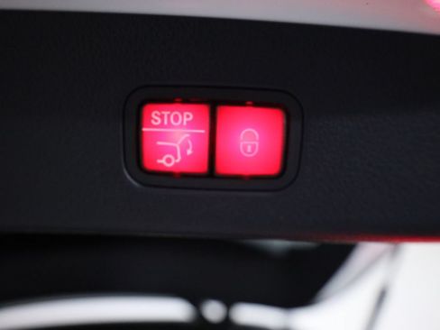 Used 2024 Mercedes-Benz GLC 300 4MATIC image 60