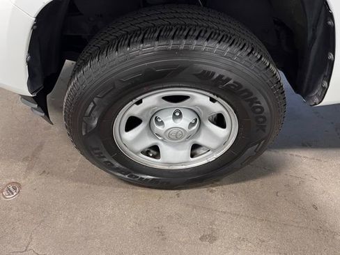 Used 2020 Toyota Tacoma SR w/ SR Convenience Package RWD image 24