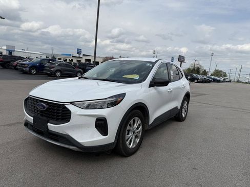 Used 2023 Ford Escape Active image 7