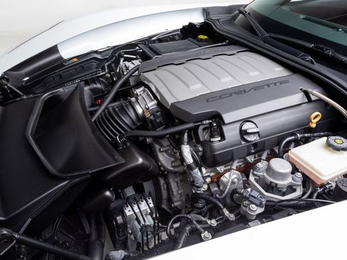 Used 2018 Chevrolet Corvette Stingray Coupe w/ 2LT Preferred Equipment Group image 20