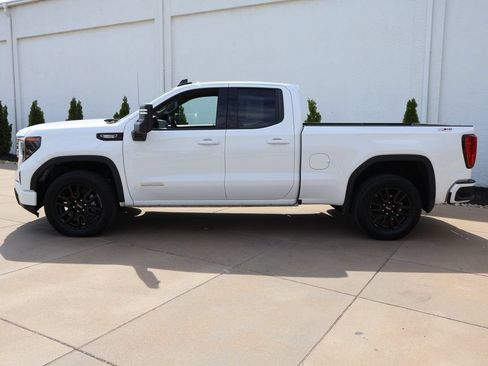 Used 2023 GMC Sierra 1500 Elevation AWD/4WD image 3