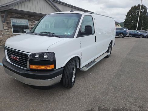 Used 2019 GMC Savana 2500 w/ Driver Convenience Package image 7