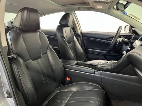 Used 2019 Honda Insight Touring image 10