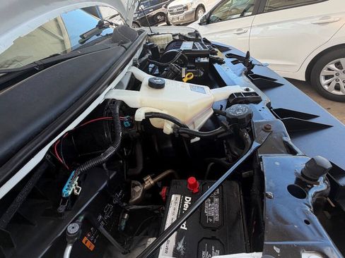 Used 2017 Chevrolet Express 2500 RWD image 21