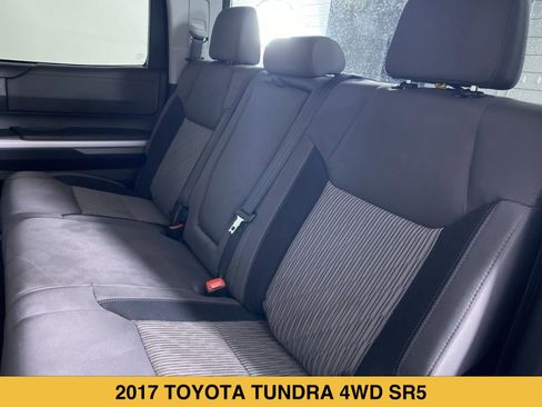 Used 2017 Toyota Tundra SR5 w/ SR5 Upgrade Package AWD/4WD image 11