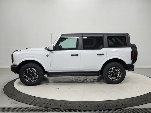New 2026 Ford Bronco Outer Banks AWD/4WD image 4