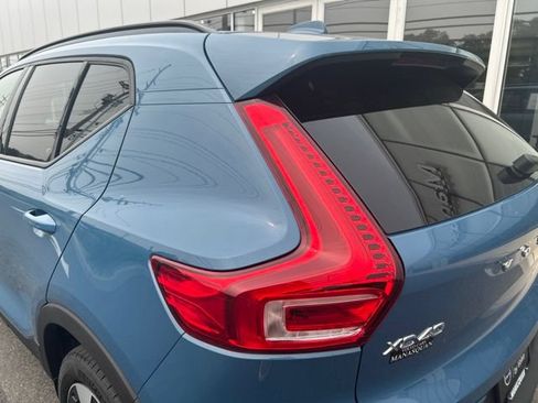 Certified 2025 Volvo XC40 B5 Plus AWD/4WD image 10