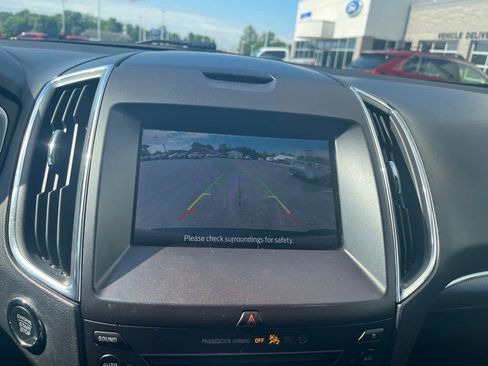 Used 2019 Ford Edge Titanium AWD/4WD image 13