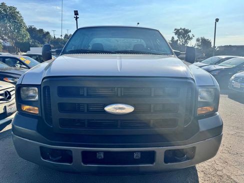 Used 2006 Ford F250 XL image 2