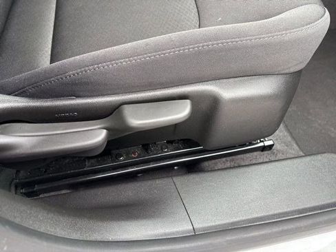 Used 2024 Chevrolet Malibu LT image 40