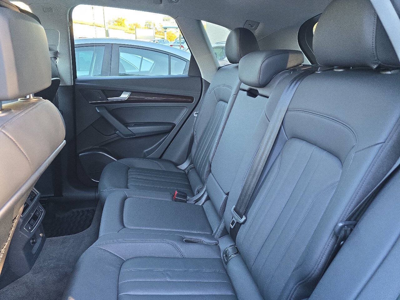 Used 2018 Audi Q5 2.0T Premium Plus w/ Premium Plus Package AWD/4WD image 23