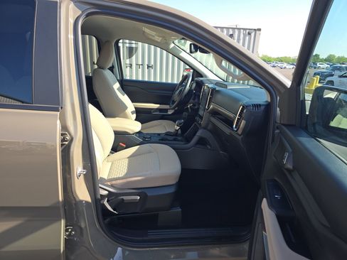 Used 2025 Ford Ranger XLT AWD/4WD image 6