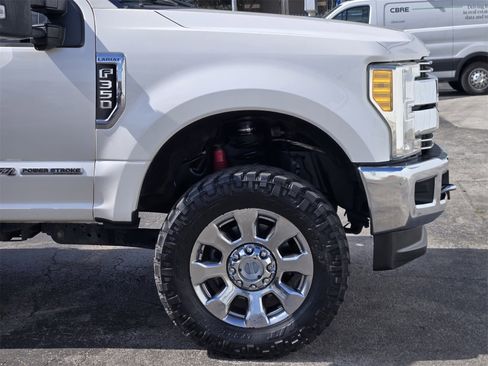 Used 2017 Ford F350 Lariat w/ Lariat Ultimate Package image 13