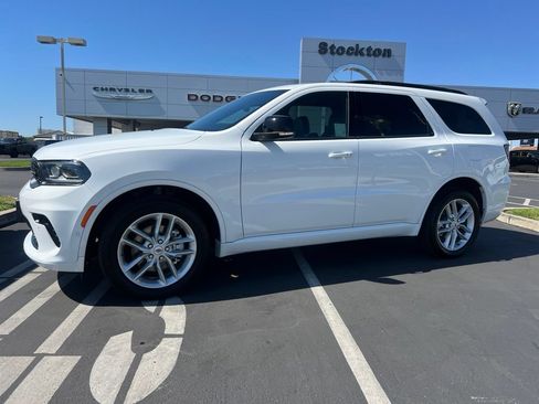 Used 2025 Dodge Durango GT AWD/4WD image 1