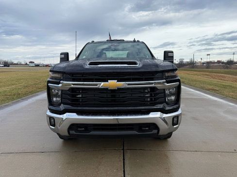 New 2026 Chevrolet Silverado 3500 LT image 10