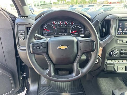 Certified 2023 Chevrolet Silverado 1500 Custom image 22