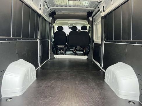 New 2026 RAM ProMaster 2500 w/ Convenience Group image 30