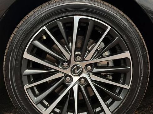 Certified 2024 Lexus ES 350 w/ Premium Package FWD image 14