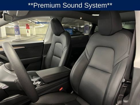 Used 2024 Tesla Model Y Long Range AWD/4WD image 15