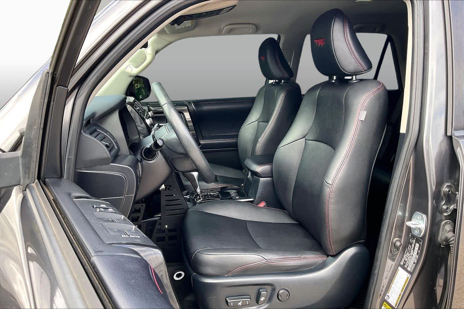 Used 2019 Toyota 4Runner TRD Off-Road Premium AWD/4WD image 8