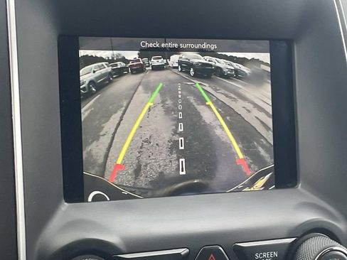 Used 2019 Dodge Durango SXT w/ 3rd Row Seating Group image 18