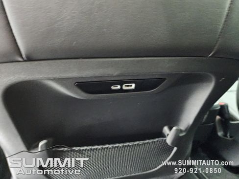 New 2026 Chrysler Pacifica Select AWD/4WD image 40