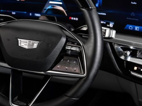 Used 2024 Cadillac Lyriq Luxury RWD image 16