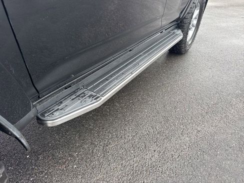 Used 2018 Toyota 4Runner SR5 Premium image 17