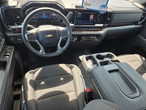 Used 2024 Chevrolet Silverado 1500 LT AWD/4WD image 11