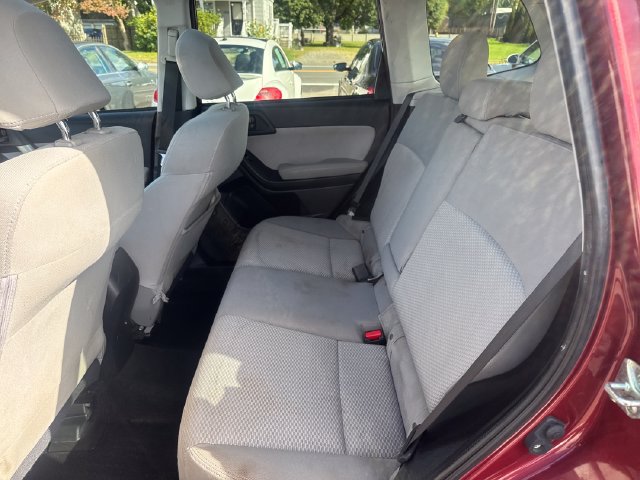 Used 2016 Subaru Forester 2.5i Premium AWD/4WD image 26