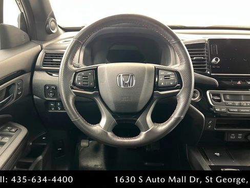 Used 2025 Honda Ridgeline Black Edition image 12