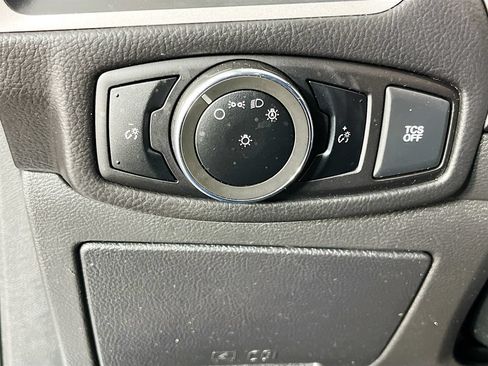 Used 2024 Ford Edge SEL AWD/4WD image 13