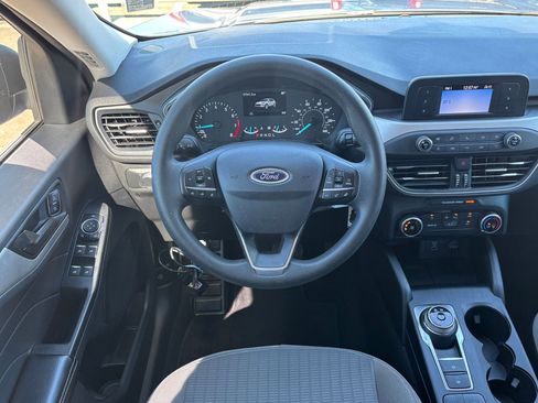 Used 2022 Ford Escape S image 27