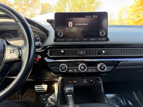 Used 2023 Honda Civic Sport image 9