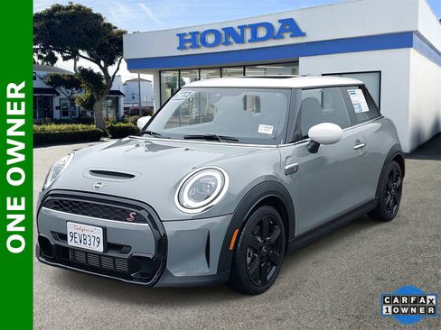 Used 2023 MINI Cooper S image 1