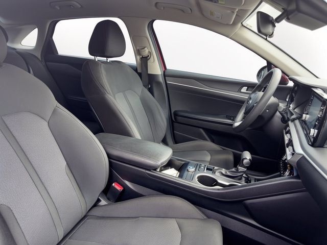 Used 2021 Kia K5 LXS FWD image 31