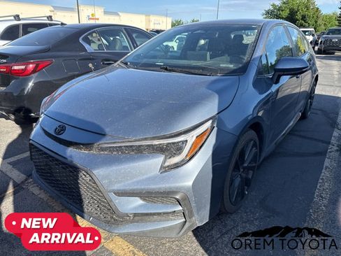 Used 2025 Toyota Corolla XSE FWD image 9