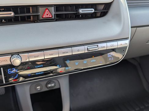 Certified 2024 Hyundai Ioniq 5 SEL RWD image 25