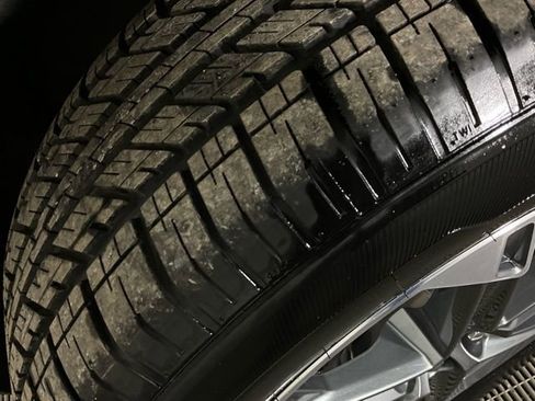 Used 2025 Chevrolet Blazer LT image 41