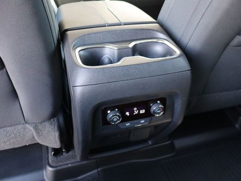 Used 2024 Chevrolet Traverse LT w/ LPO, Floor Liner Package FWD image 39
