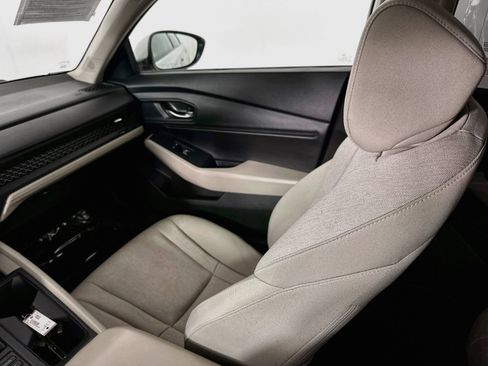 Used 2023 Honda Accord EX image 22