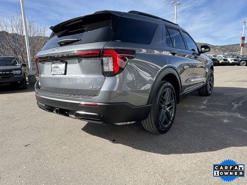 Certified 2025 Ford Explorer ST-Line w/ ST-Line Street Pack image 9