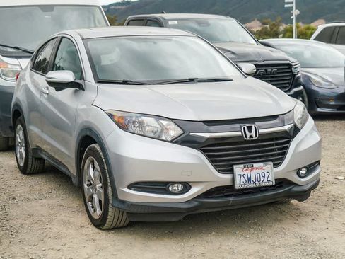 Used 2016 Honda HR-V EX image 3