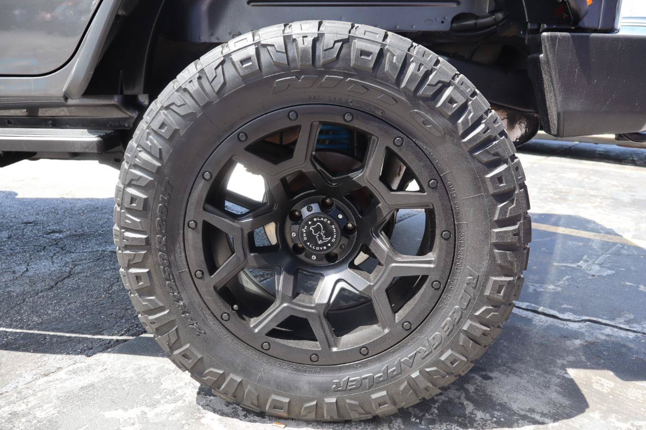 Used 2017 Jeep Wrangler Unlimited Sport w/ Quick Order Package 24S AWD/4WD image 28