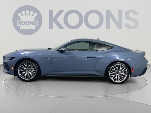 Used 2025 Ford Mustang GT Premium RWD image 7
