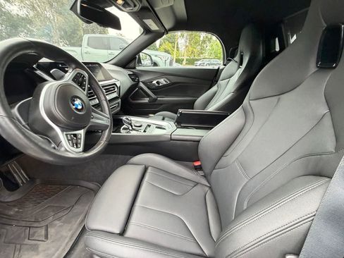 Used 2021 BMW Z4 sDrive30i w/ M Sport Package RWD image 5