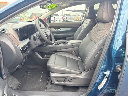 Used 2025 Nissan Murano Platinum w/ Cargo Package image 25